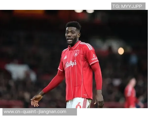 曼联酝酿重磅补强方案，或打包签下两大超级兽腰 ，一人评价超越1亿英镑